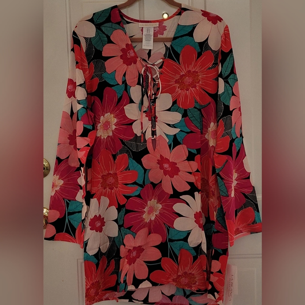 NWT. LA BLANCA. In Full Bloom, Lace Up, Tunic, Multicolored Cover-Up.